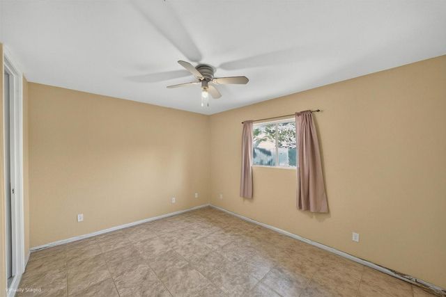 4531 E Illinois Avenue, Fresno, CA 93702