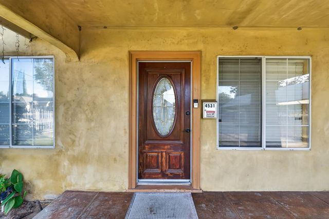 4531 E Illinois Avenue, Fresno, CA 93702
