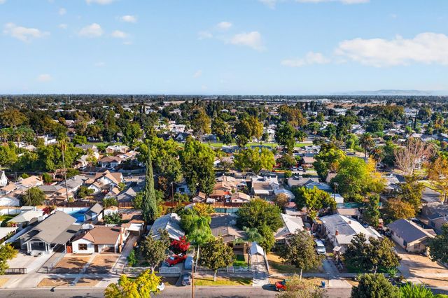 4531 E Illinois Avenue, Fresno, CA 93702
