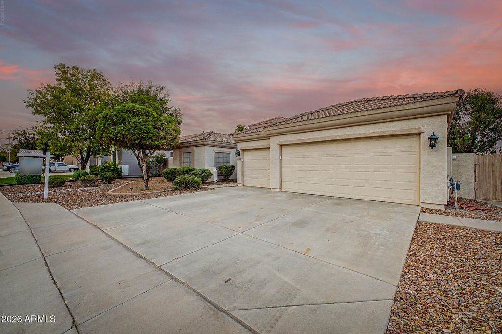 10455 E MEDINA Avenue, Mesa, AZ 85209 — photo 2
