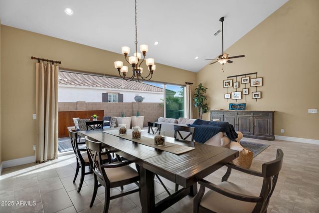 4306 E YELLOWSTONE Place, Chandler, AZ 85249