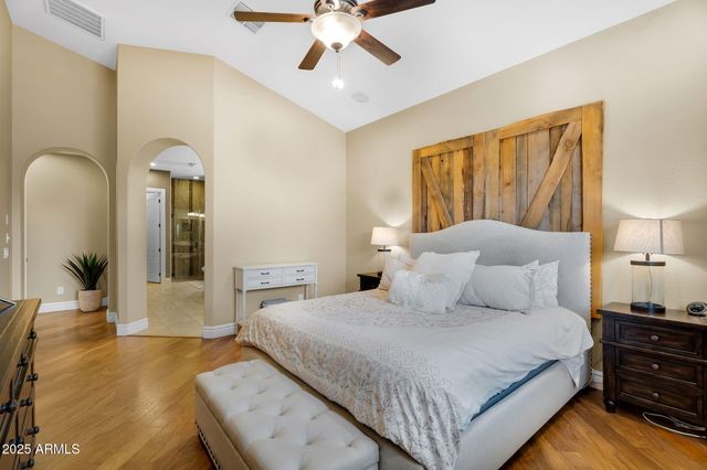 4306 E YELLOWSTONE Place, Chandler, AZ 85249