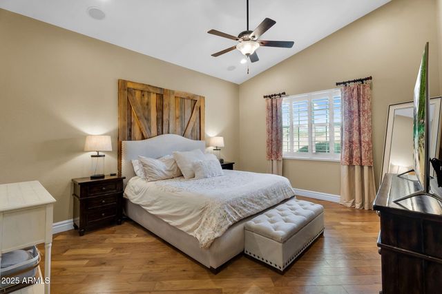 4306 E YELLOWSTONE Place, Chandler, AZ 85249