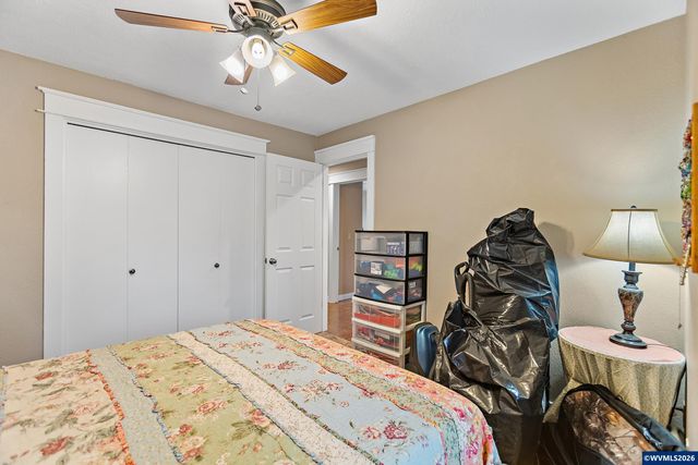 1468 E Burnett St, Stayton, OR 97383