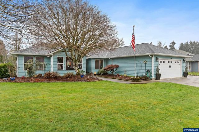 1468 E Burnett St, Stayton, OR 97383