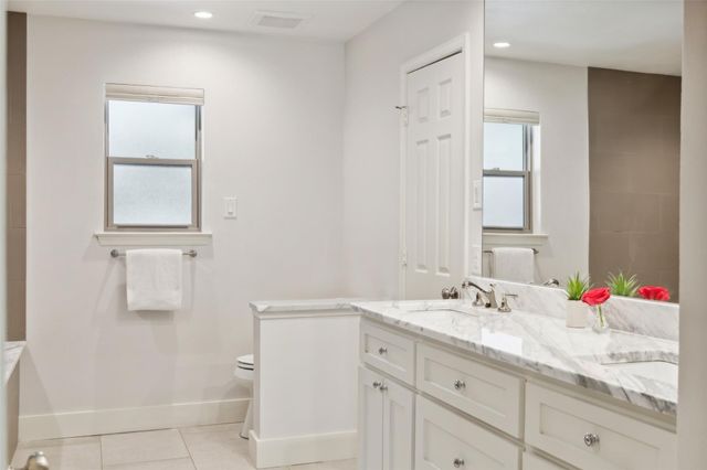 10 Valley Wood Court, Trophy Club, TX 76262