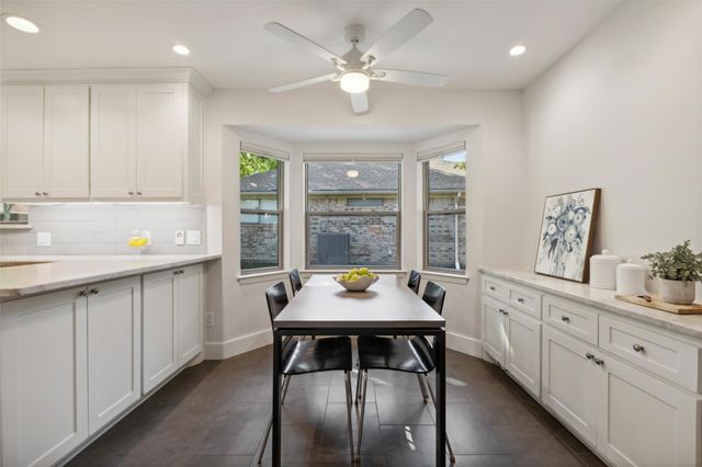 10 Valley Wood Court, Trophy Club, TX 76262