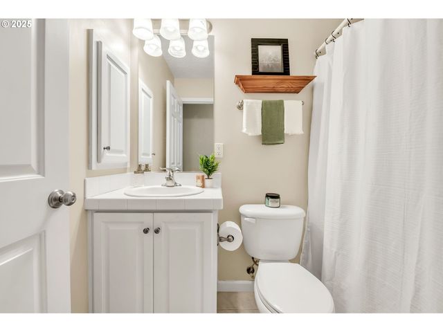 88146 3RD St, Veneta, OR 97487