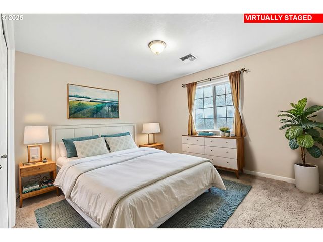 88146 3RD St, Veneta, OR 97487