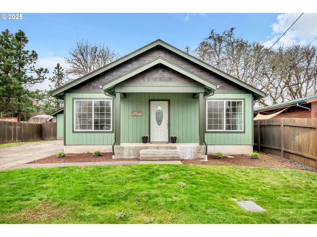 88146 3RD St, Veneta, OR 97487