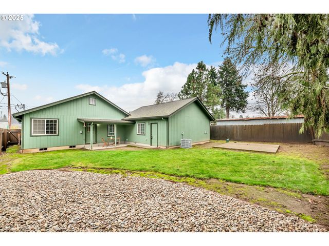 88146 3RD St, Veneta, OR 97487
