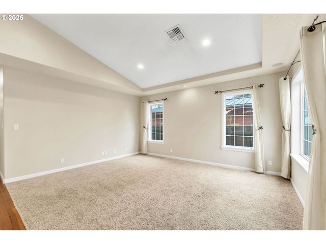 88146 3RD St, Veneta, OR 97487