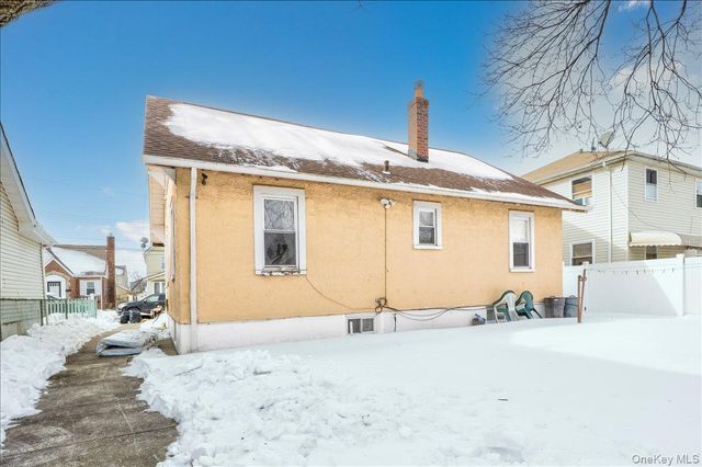 12015 195th Street, Saint Albans, NY 11412