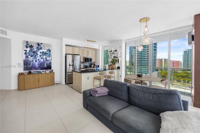 79 SW 12th St 2401-S, Miami, FL 33130