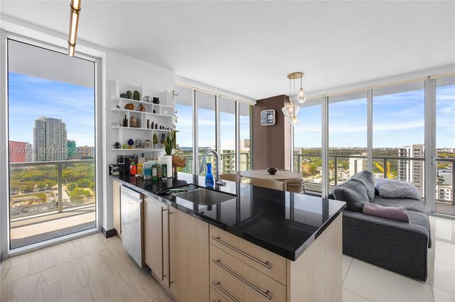 79 SW 12th St 2401-S, Miami, FL 33130