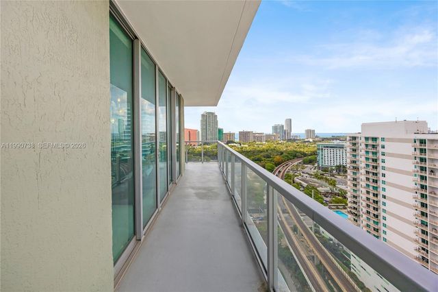 79 SW 12th St 2401-S, Miami, FL 33130