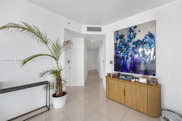 79 SW 12th St 2401-S, Miami, FL 33130