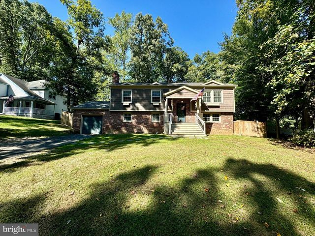 1030 ISABELLA DR, Stafford, VA 22554