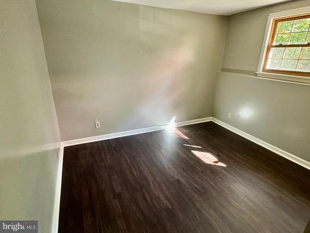 1030 ISABELLA DR, Stafford, VA 22554