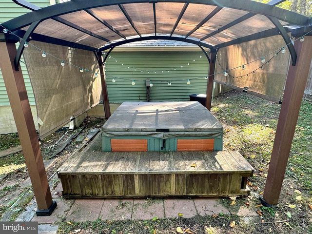 1030 ISABELLA DR, Stafford, VA 22554