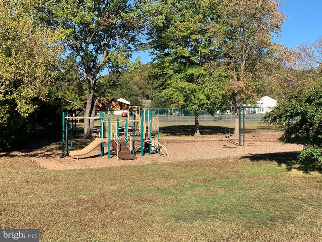 1030 ISABELLA DR, Stafford, VA 22554