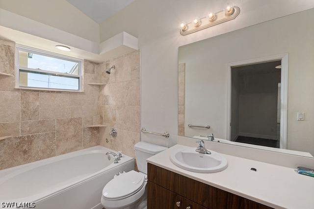 24709 Rodas DR, Bonita Springs, FL 34135