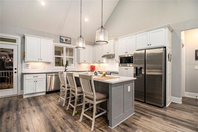 17 Wendover Drive, Cartersville, GA 30120