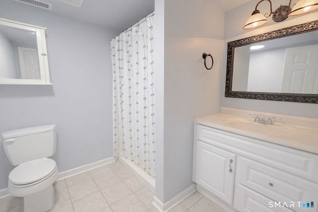 240 Tom Swamp Road, Hamden, CT 06518