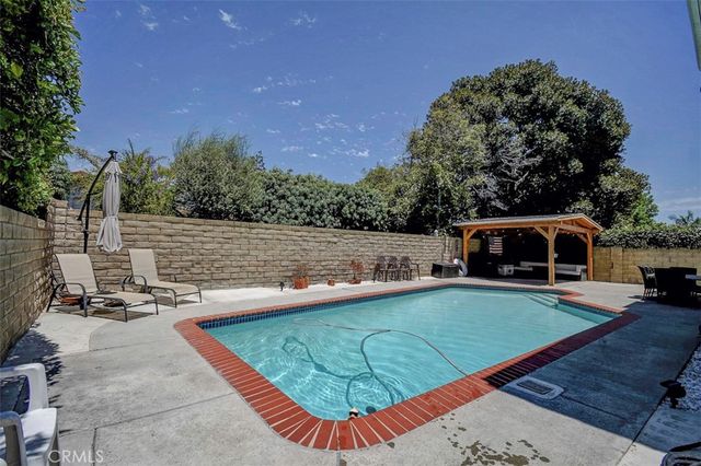 26701 Valpariso, Mission Viejo, CA 92691