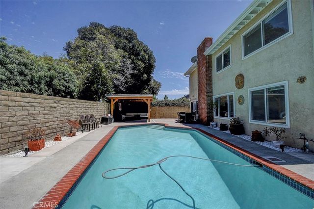 26701 Valpariso, Mission Viejo, CA 92691