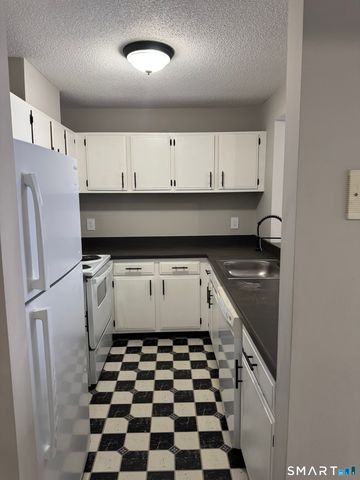 175 Mill Pond Road 324, Hamden, CT 06514