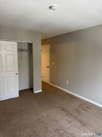 175 Mill Pond Road 324, Hamden, CT 06514