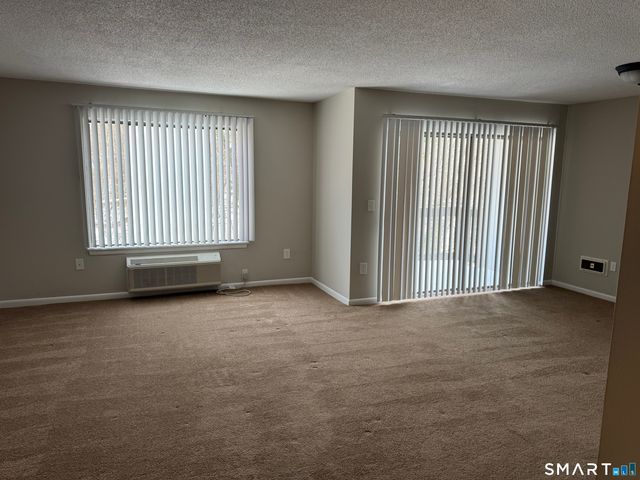 175 Mill Pond Road 324, Hamden, CT 06514