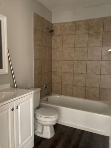 7458 Emory Oak Lane, Dallas, TX 75249