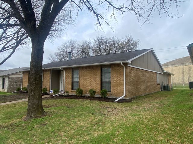 7458 Emory Oak Lane, Dallas, TX 75249