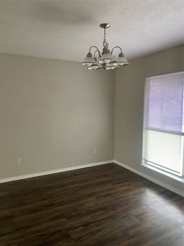 7458 Emory Oak Lane, Dallas, TX 75249