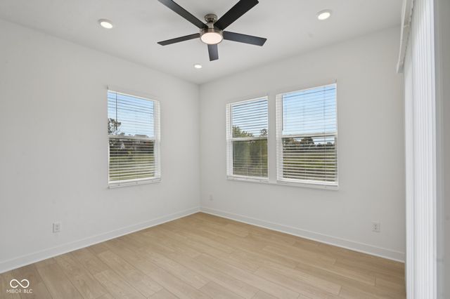 16924 Sandhurst Place, Westfield, IN 46074