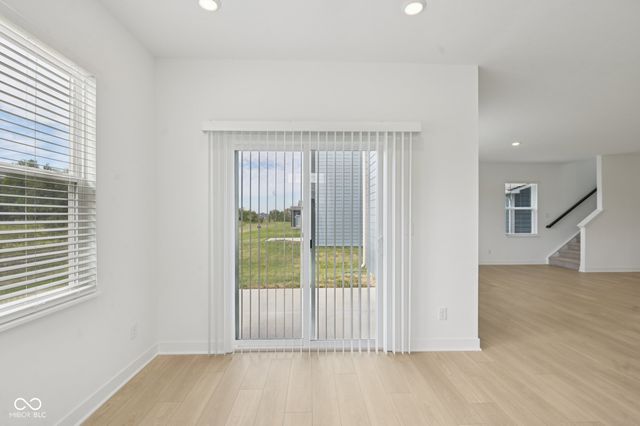 16924 Sandhurst Place, Westfield, IN 46074