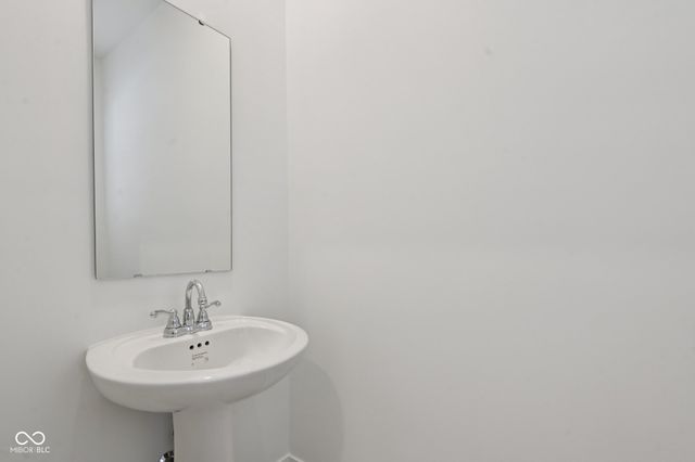 16924 Sandhurst Place, Westfield, IN 46074