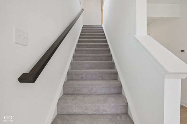 16924 Sandhurst Place, Westfield, IN 46074