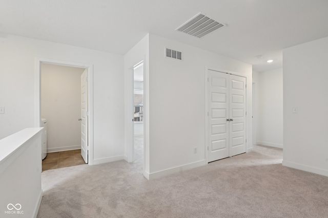 16924 Sandhurst Place, Westfield, IN 46074