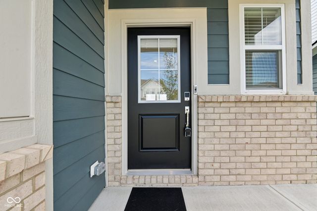 16924 Sandhurst Place, Westfield, IN 46074