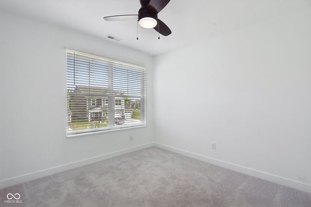 16924 Sandhurst Place, Westfield, IN 46074