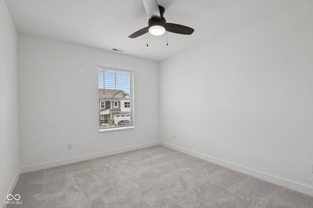 16924 Sandhurst Place, Westfield, IN 46074