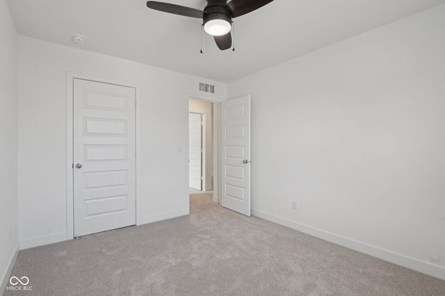 16924 Sandhurst Place, Westfield, IN 46074