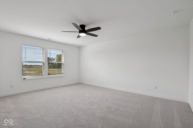 16924 Sandhurst Place, Westfield, IN 46074