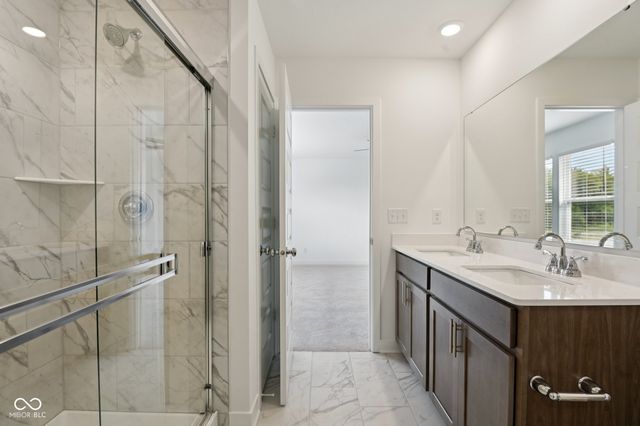 16924 Sandhurst Place, Westfield, IN 46074