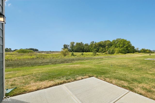 16924 Sandhurst Place, Westfield, IN 46074