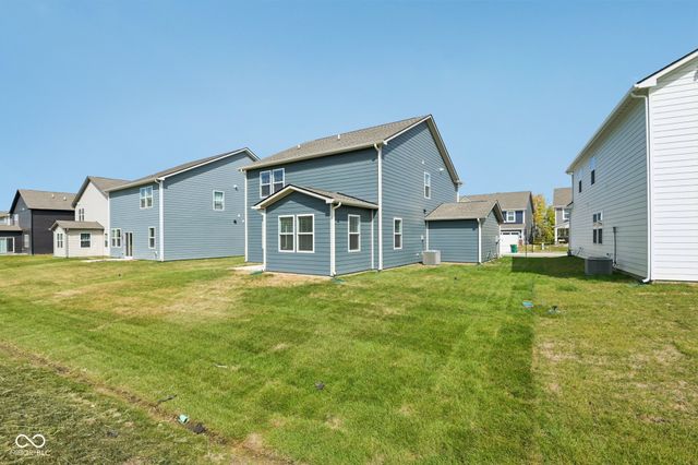 16924 Sandhurst Place, Westfield, IN 46074