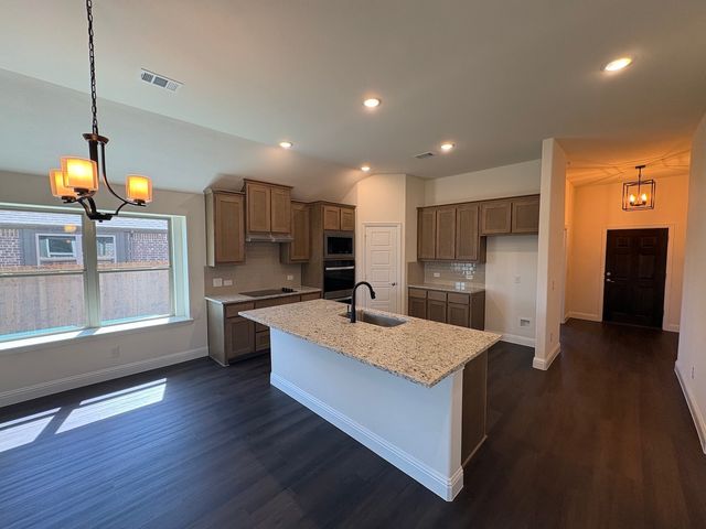 589 Mb S Way, Pilot Point, TX 76258